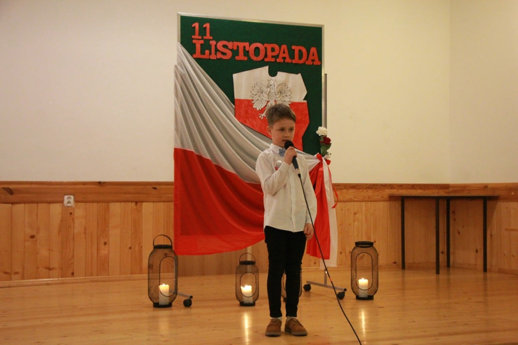 Najmłodsi śpiewali piosenki żołnierskie