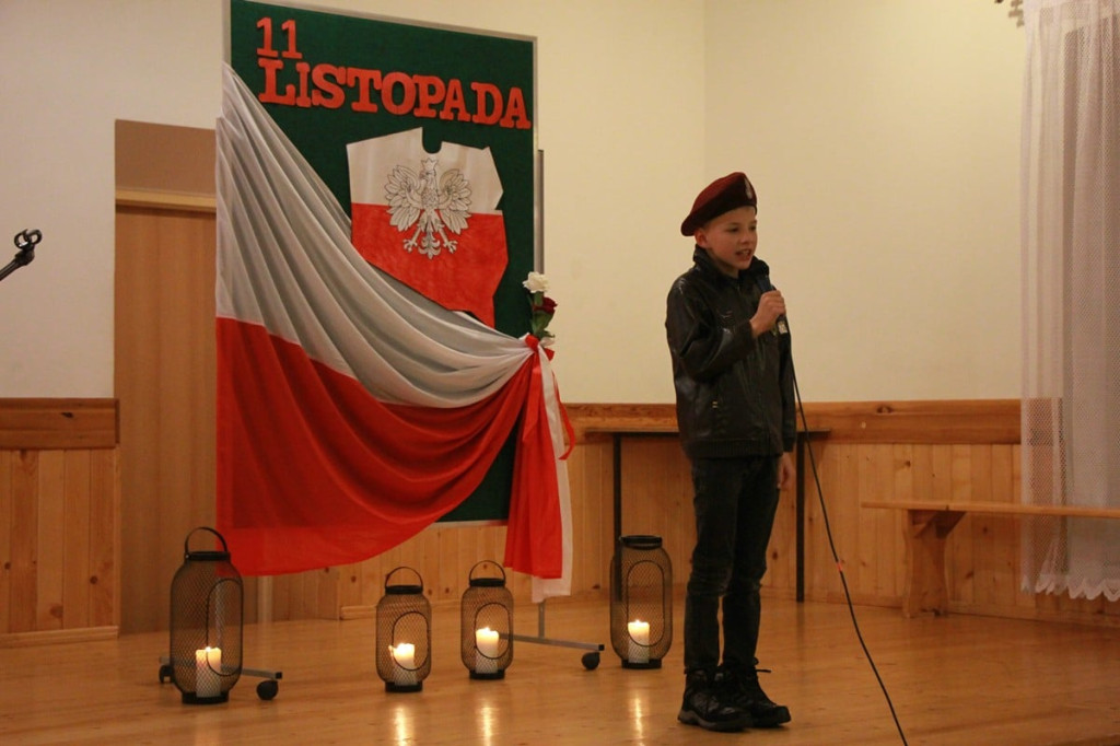 Najmłodsi śpiewali piosenki żołnierskie