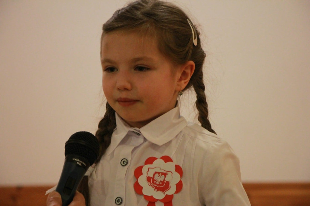 Najmłodsi śpiewali piosenki żołnierskie