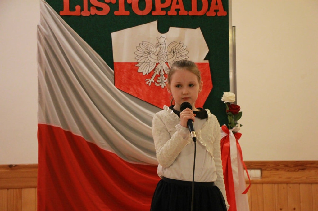 Najmłodsi śpiewali piosenki żołnierskie