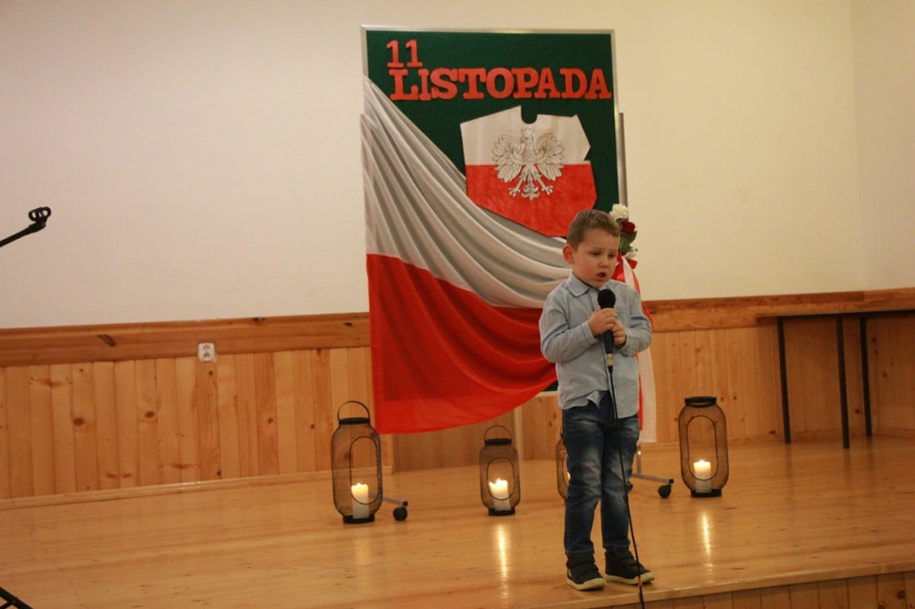 Najmłodsi śpiewali piosenki żołnierskie