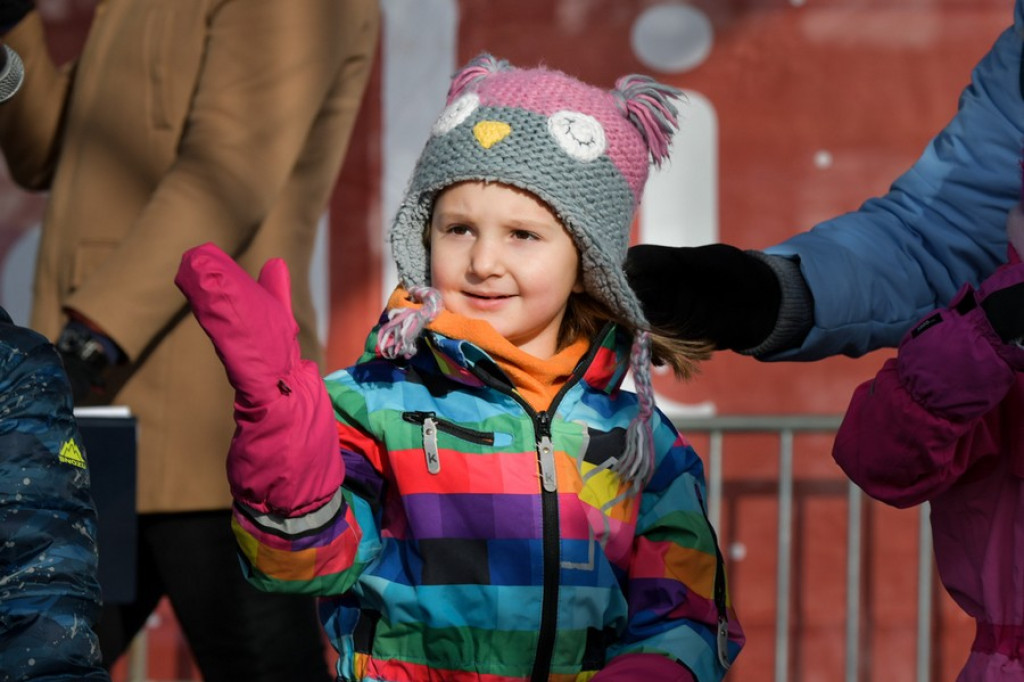 Najlepszy święty rozdaje prezenty