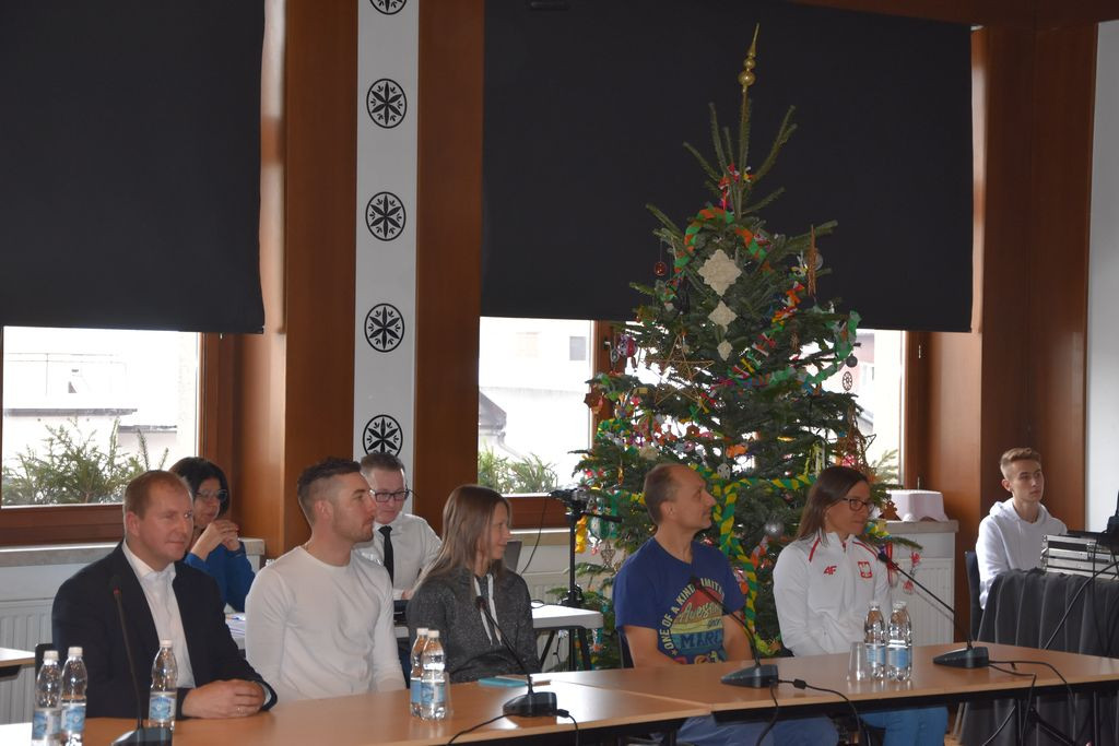 Sesja opłatkowa i medale dla sportowców