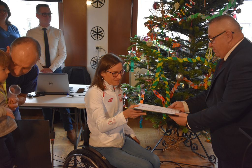 Sesja opłatkowa i medale dla sportowców