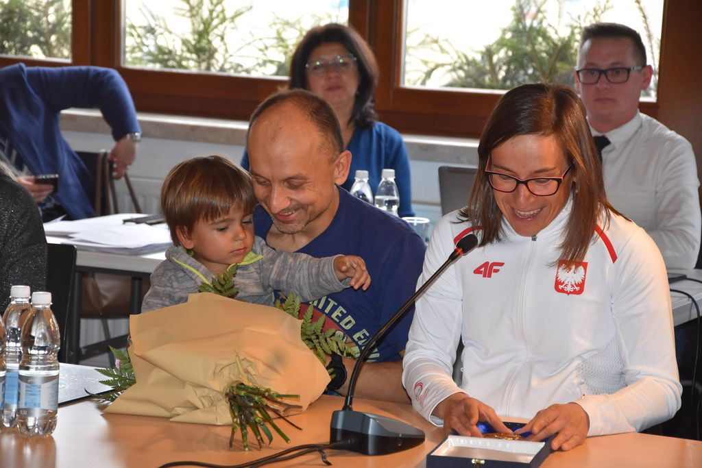 Sesja opłatkowa i medale dla sportowców
