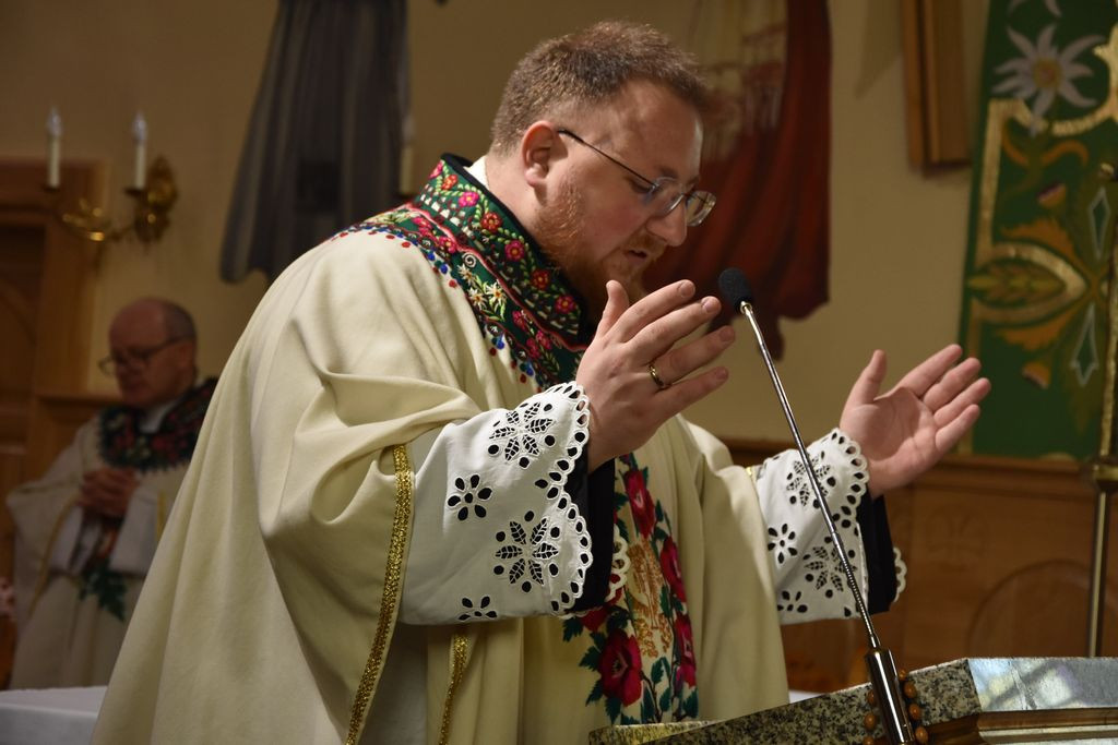Kolędowanie z "Małymi Miętusianami" i "Miętusianami"