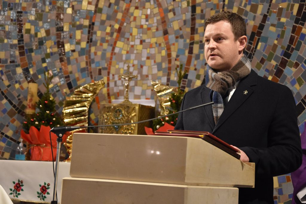 Teraz On puka do Świętego Piotra