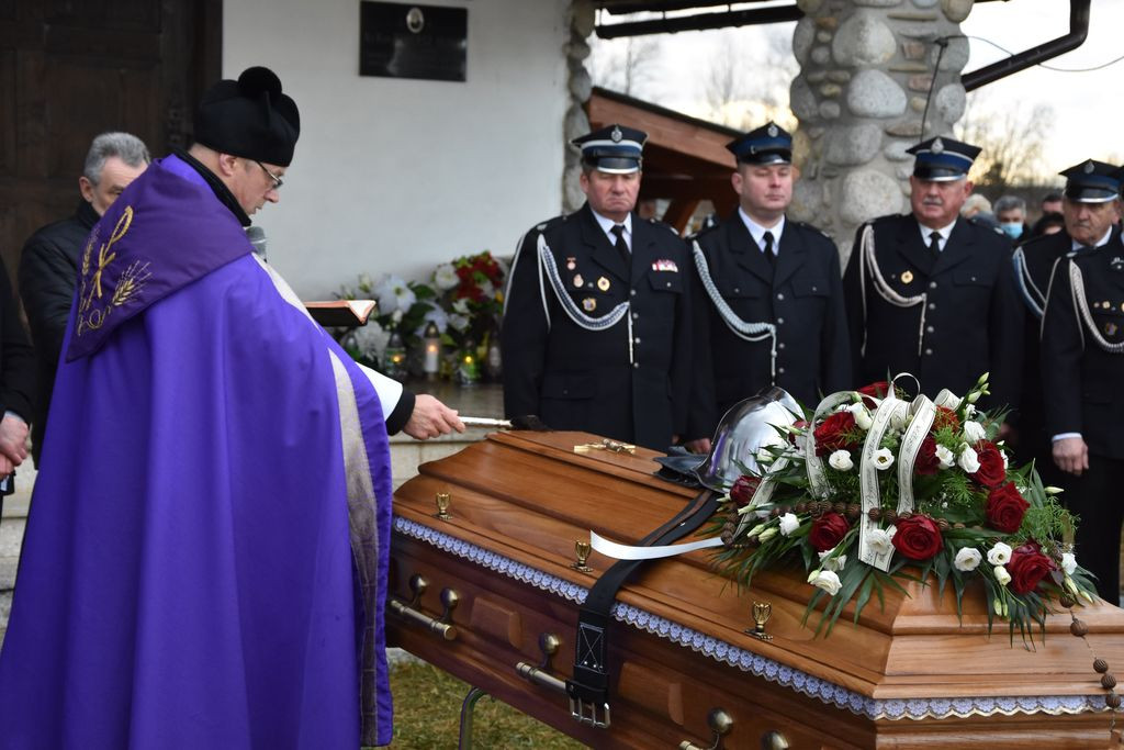 Teraz On puka do Świętego Piotra