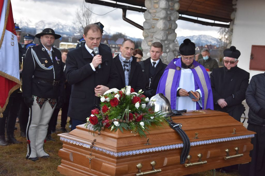 Teraz On puka do Świętego Piotra