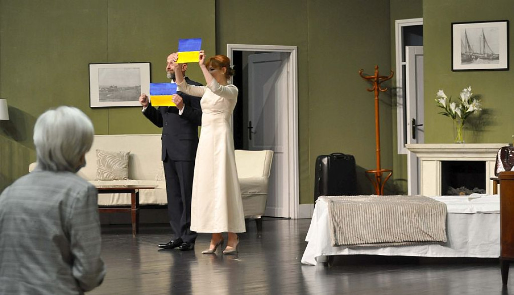 Niby razem, a jednak osobno. Teatr Bagatela w Nowym Targu