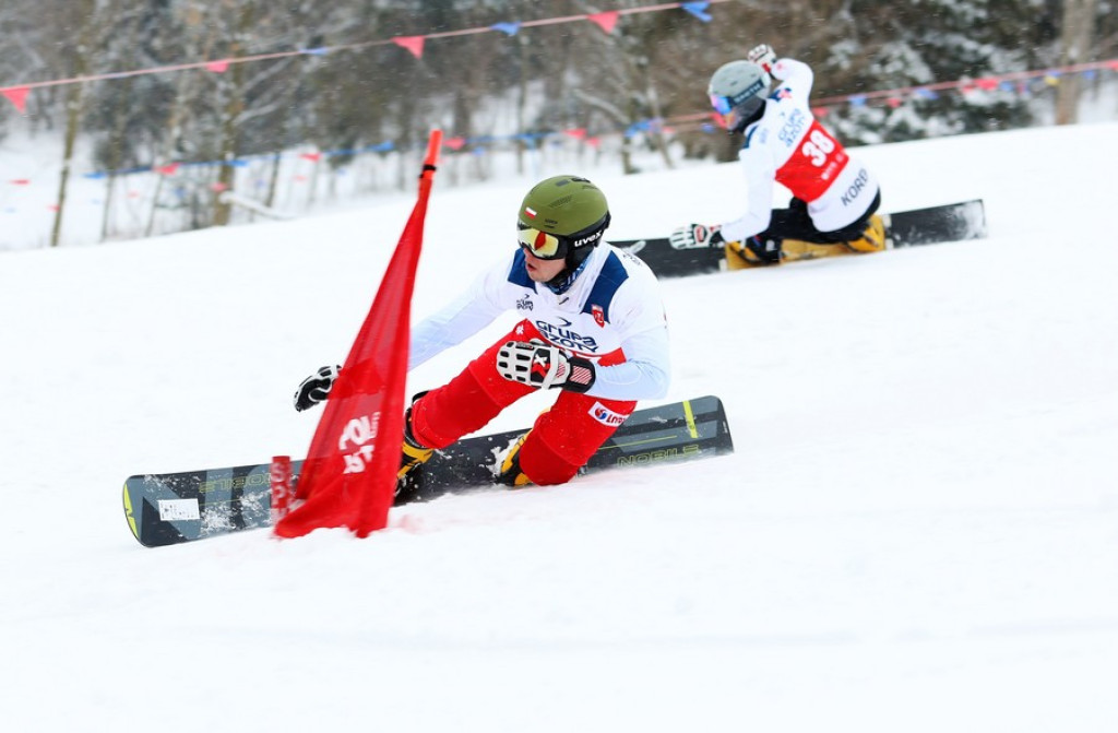 Królowe i królowie snowboardu w Suchem
