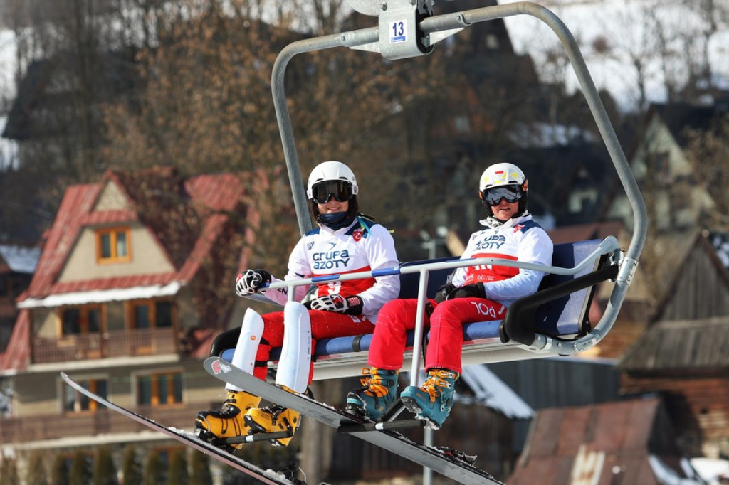 Królowe i królowie snowboardu w Suchem