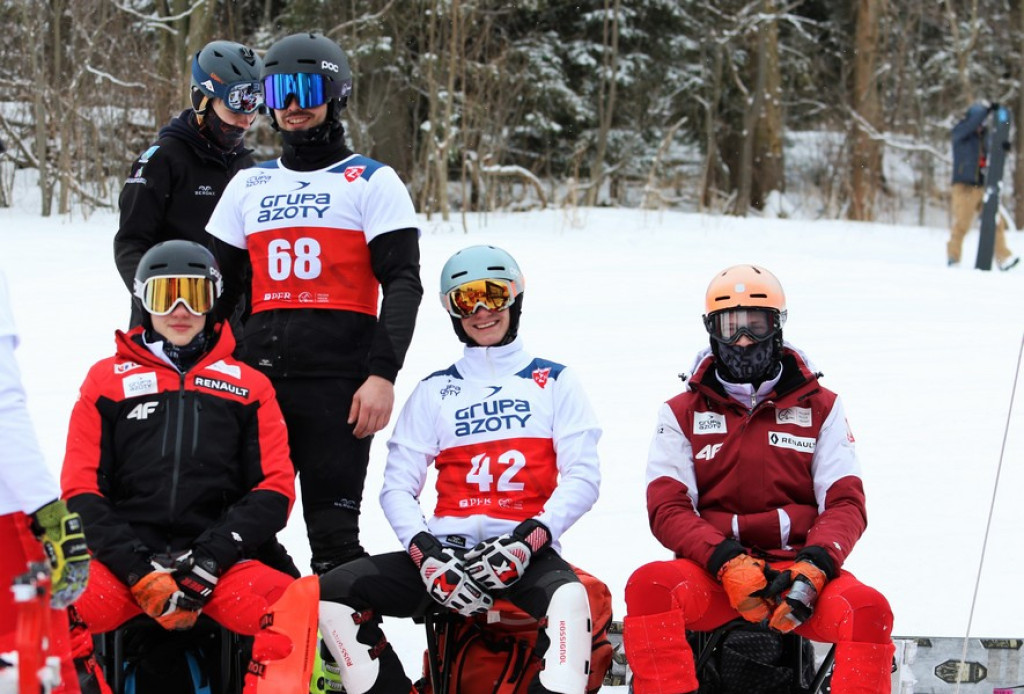 Królowe i królowie snowboardu w Suchem