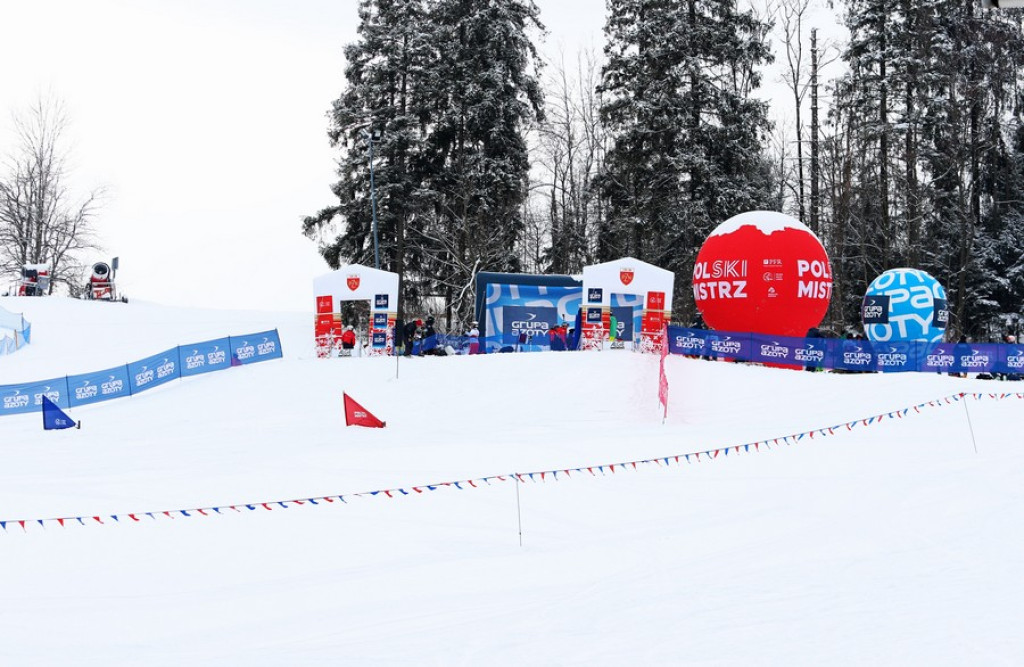 Królowe i królowie snowboardu w Suchem