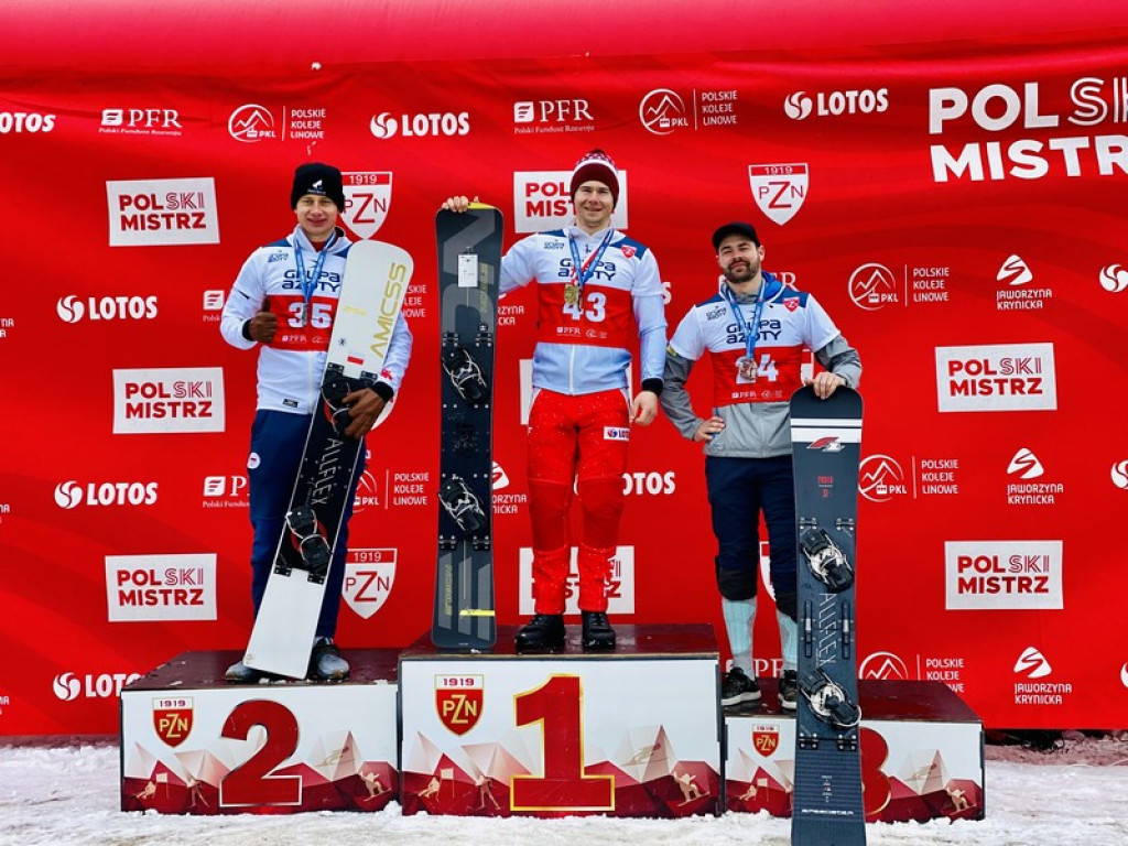 Królowe i królowie snowboardu w Suchem