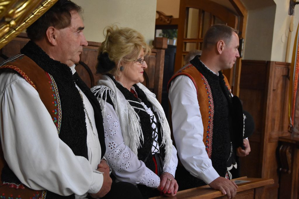Związek Podhalan w Klikuszowej ze sztandarem