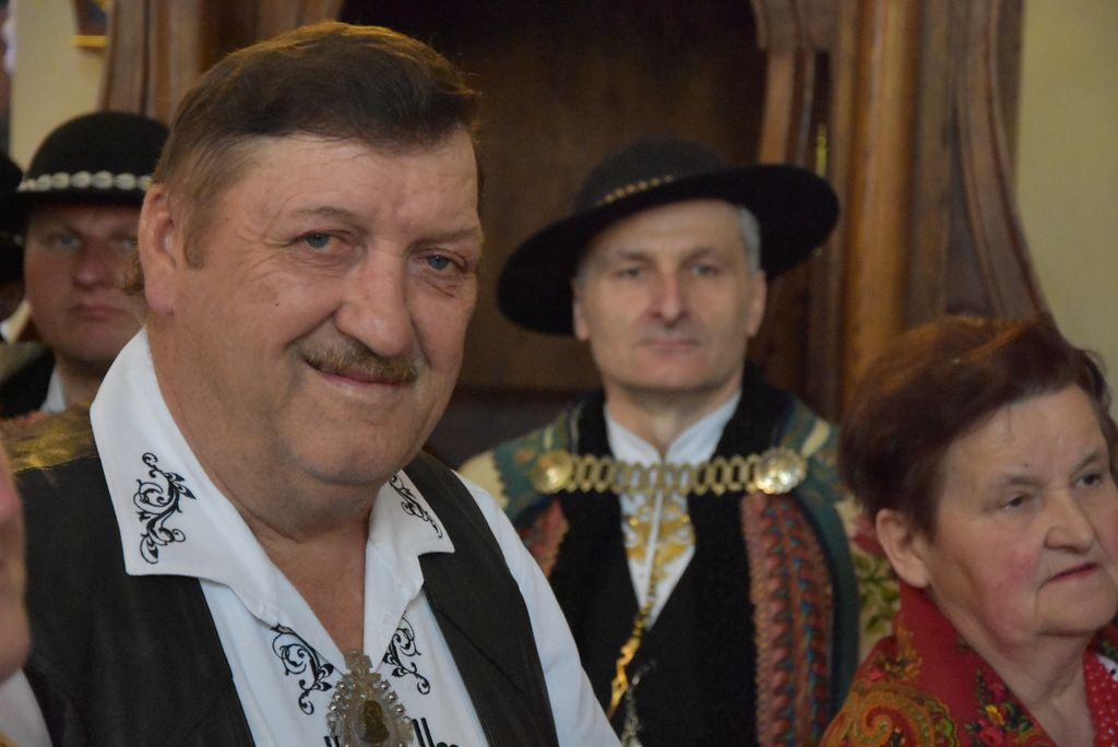 Związek Podhalan w Klikuszowej ze sztandarem