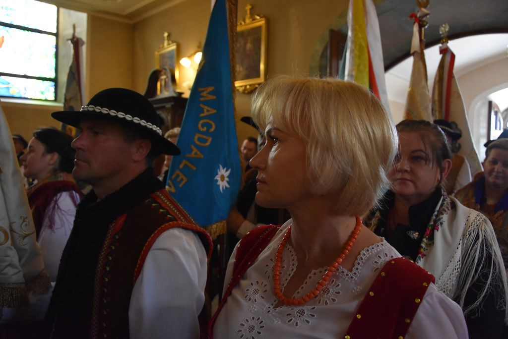 Związek Podhalan w Klikuszowej ze sztandarem