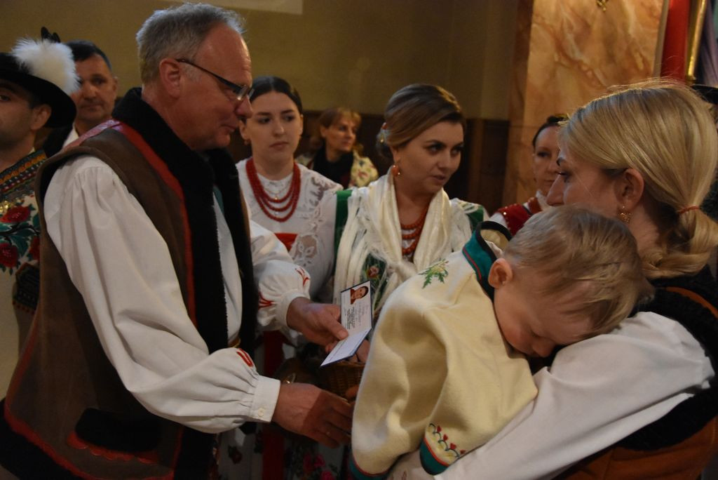 Związek Podhalan w Klikuszowej ze sztandarem