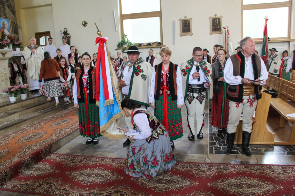 Poświęcenie sztandaru Związku Podhalan na Wysokiej