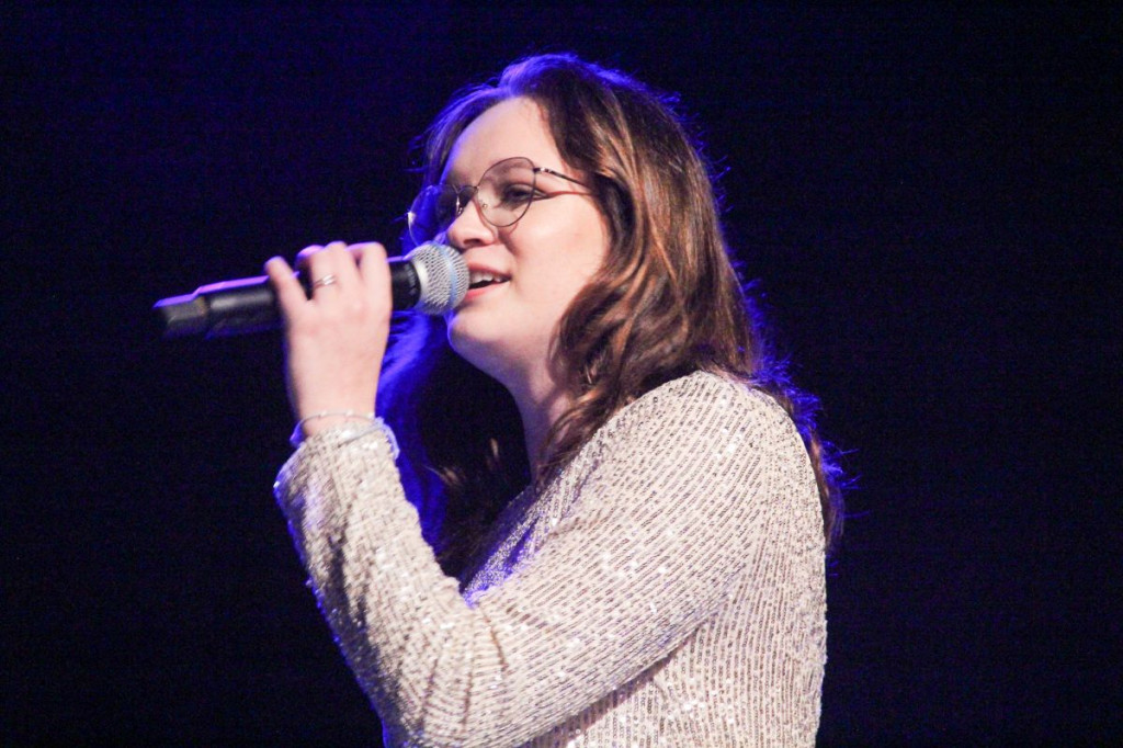 Natalia Niemen, Young Stars i niezwykły spektakl Wybieleni w nowotarskim MCK