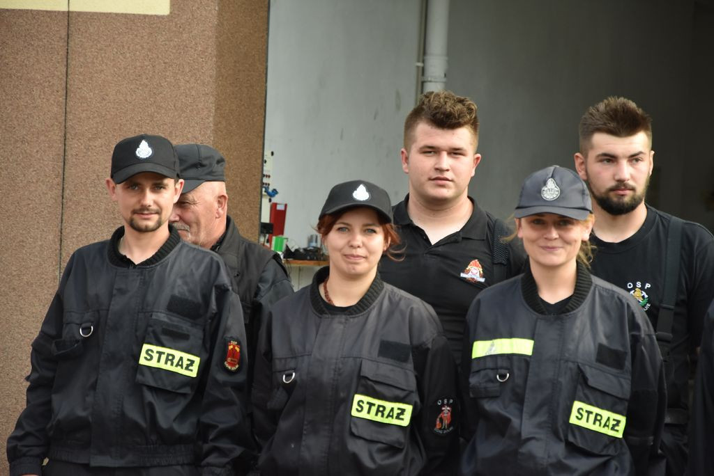 Ciche z nowymi wozami strażackimi