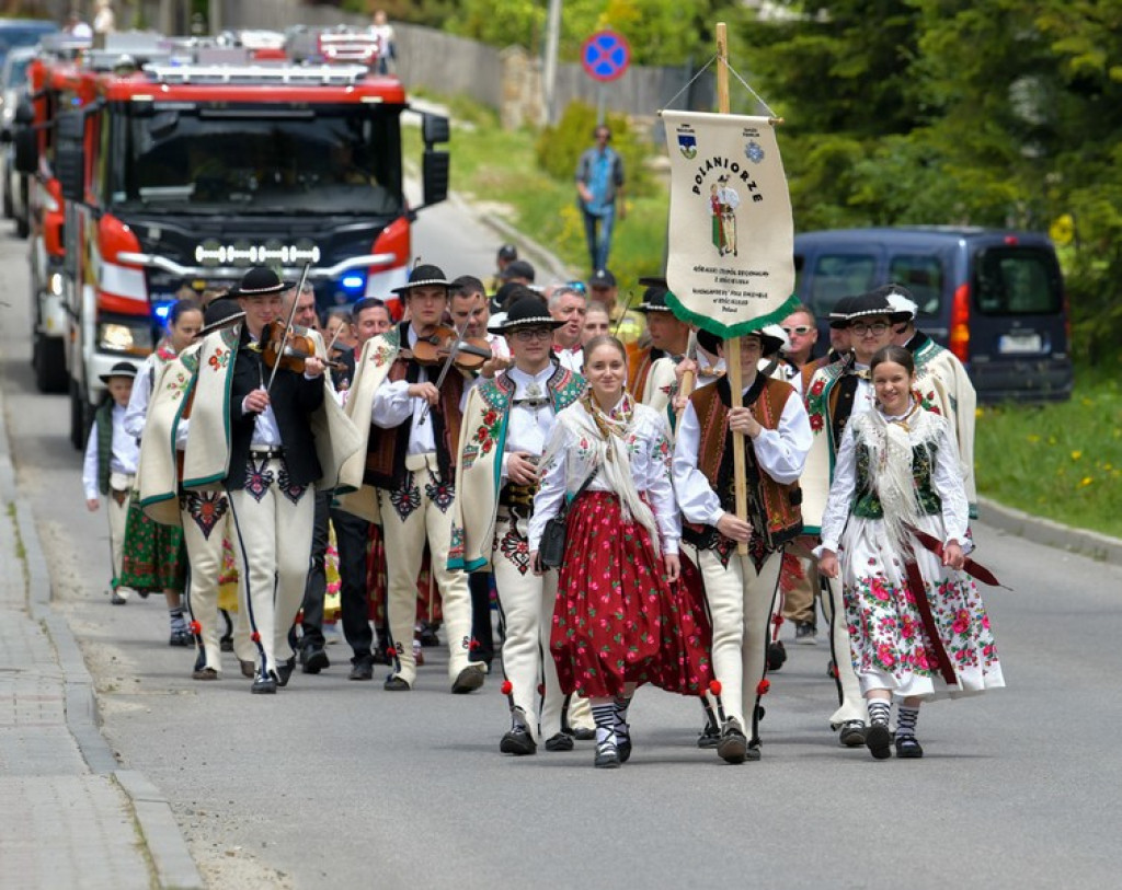 Przeszli z paradą przez Kościelisko