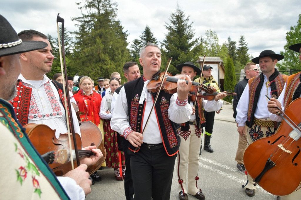 Przeszli z paradą przez Kościelisko