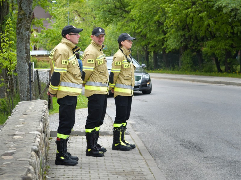Przeszli z paradą przez Kościelisko