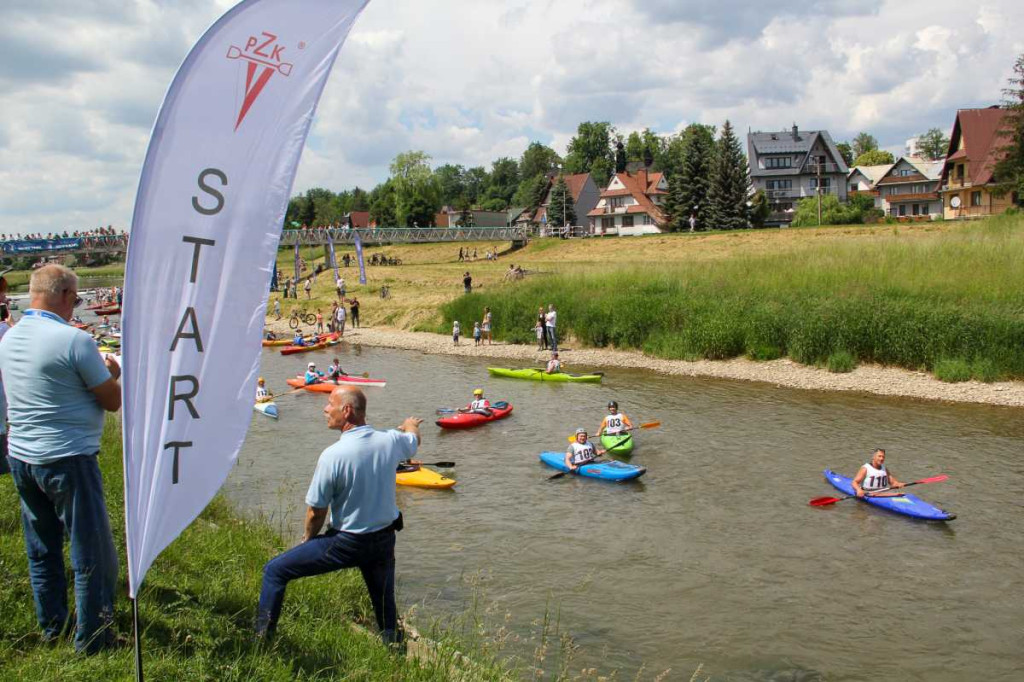 Kajakarze ruszyli Dunajcem