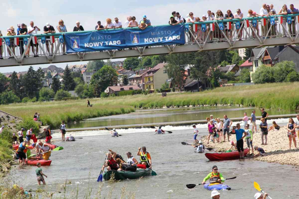 Kajakarze ruszyli Dunajcem
