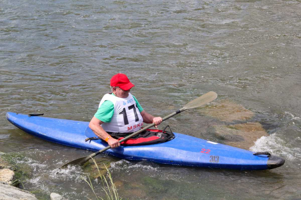 Kajakarze ruszyli Dunajcem