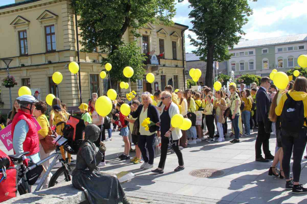 Żonkilowy Marsz i niewzwykły koncert w nowotarskim MCK