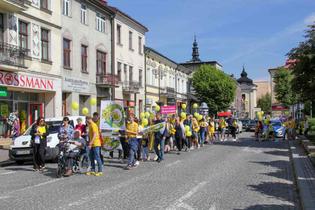 Żonkilowy Marsz i niewzwykły koncert w nowotarskim MCK