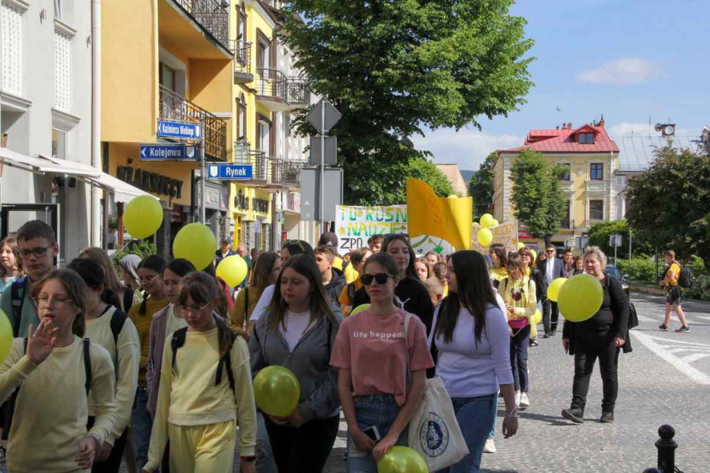 Żonkilowy Marsz i niewzwykły koncert w nowotarskim MCK