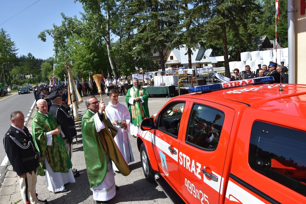 OSP Ratułów Górny z nowymi samochodami