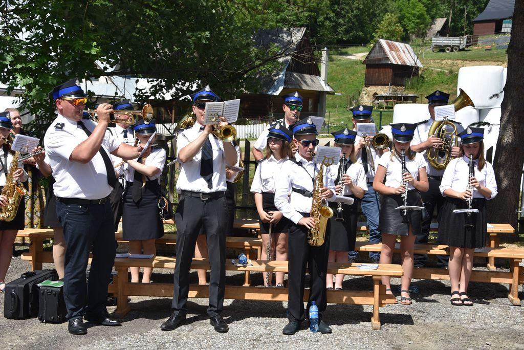 OSP Ratułów Górny z nowymi samochodami