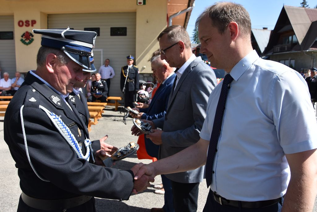 OSP Ratułów Górny z nowymi samochodami