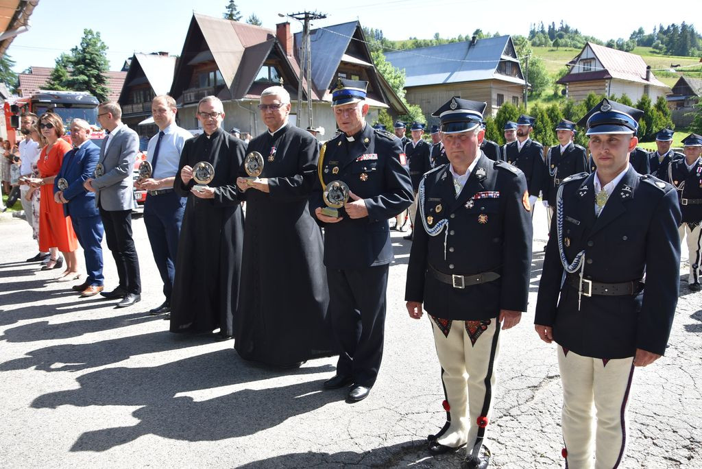 OSP Ratułów Górny z nowymi samochodami