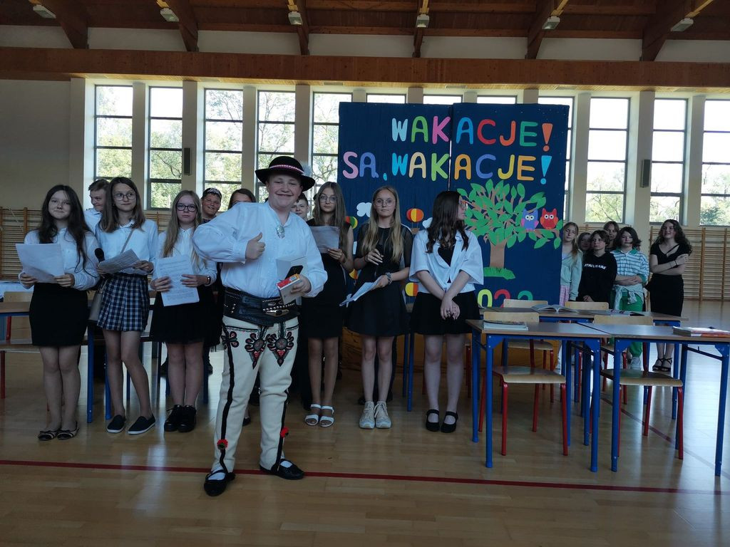 Świadectwa rozdane, wakacje czekają