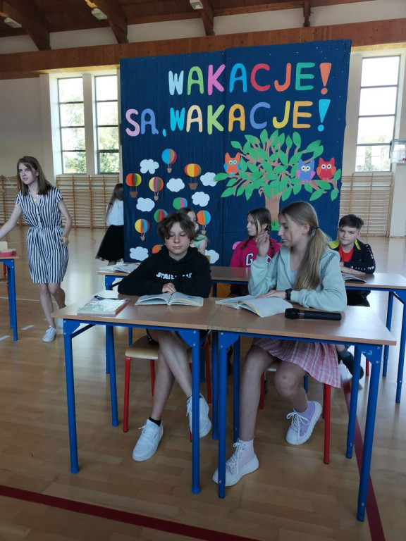 Świadectwa rozdane, wakacje czekają