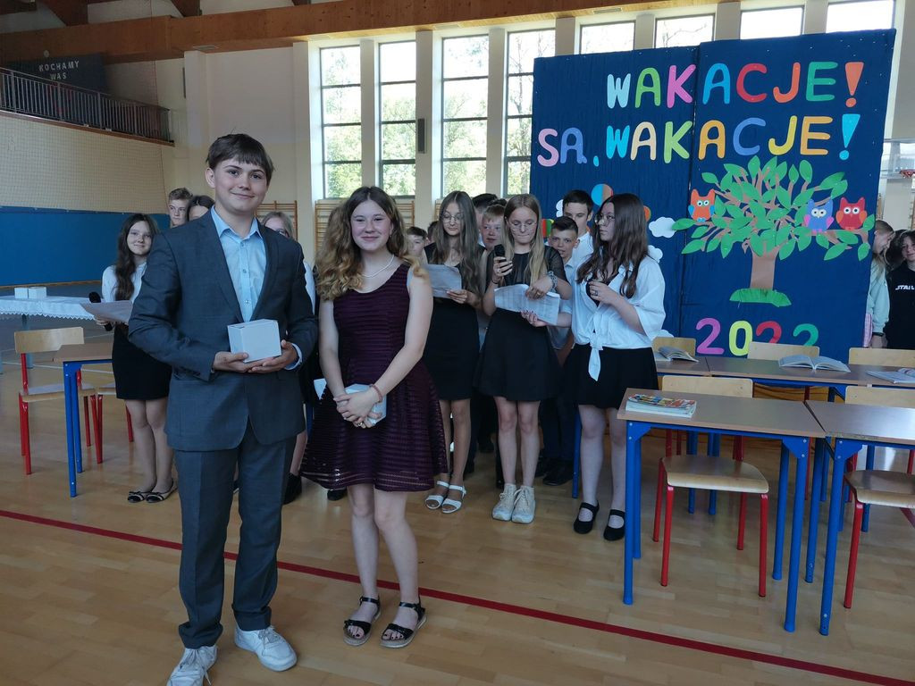 Świadectwa rozdane, wakacje czekają
