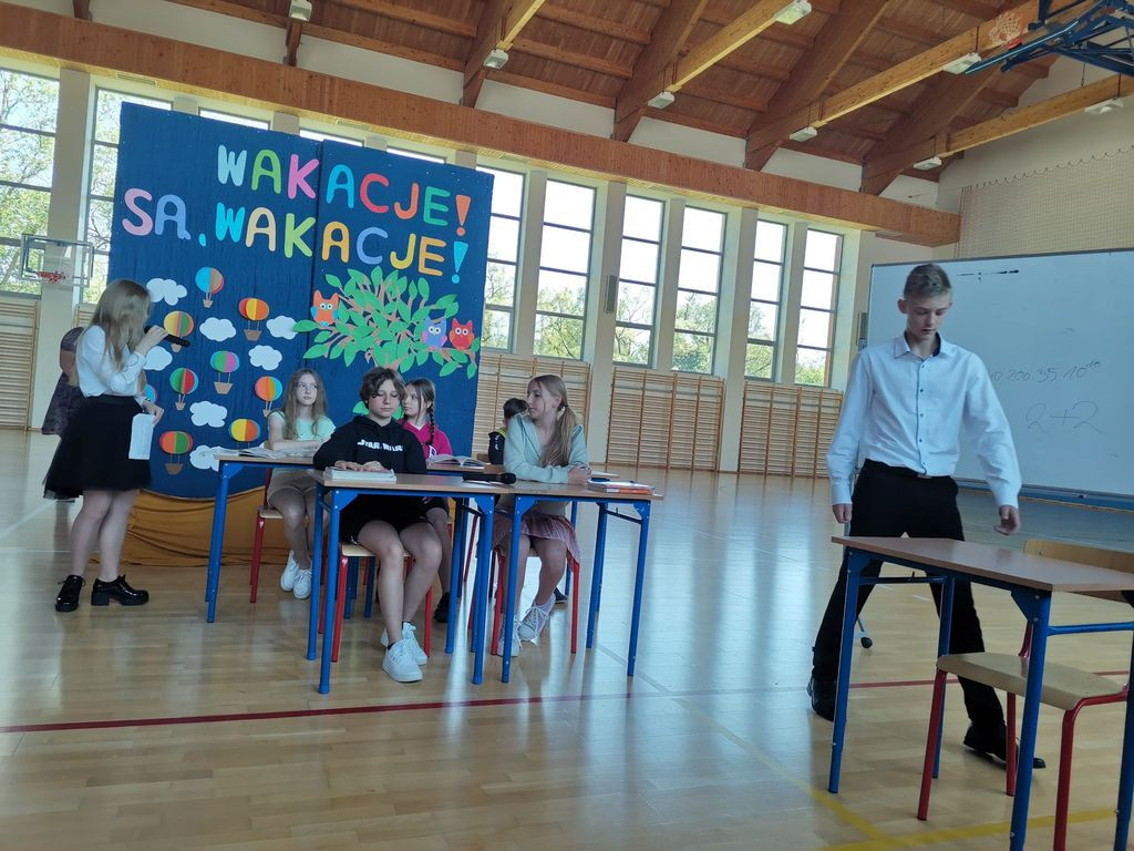 Świadectwa rozdane, wakacje czekają