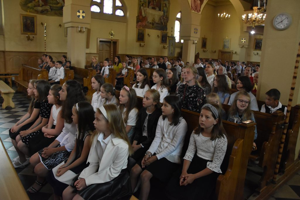 Świadectwa rozdane, wakacje czekają