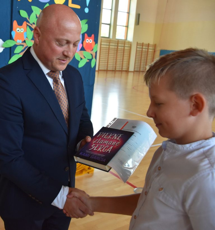 Świadectwa rozdane, wakacje czekają