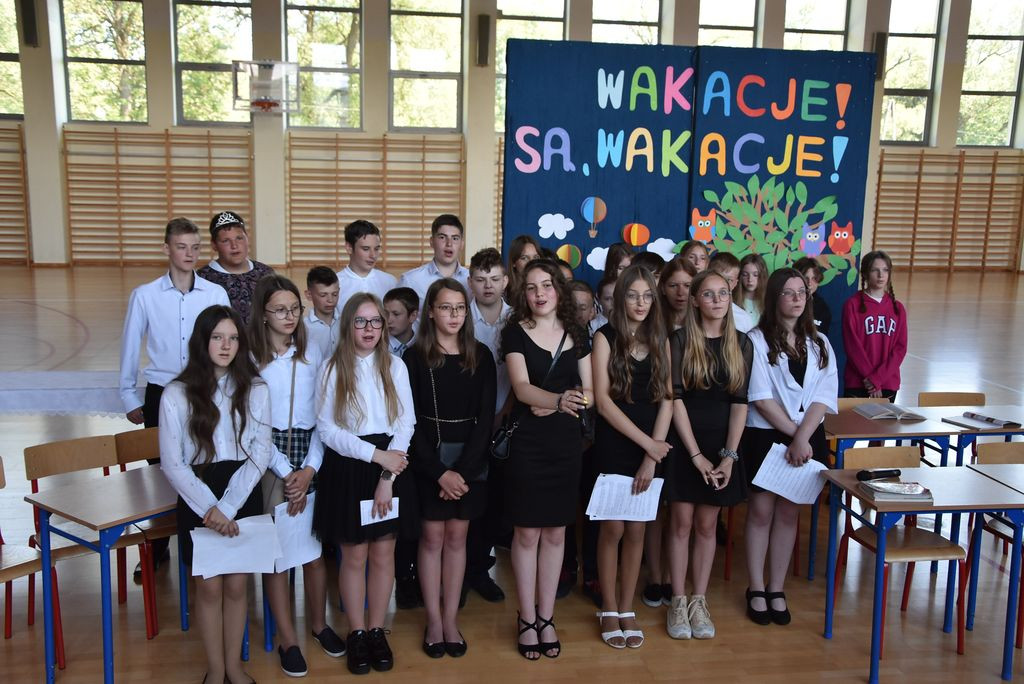 Świadectwa rozdane, wakacje czekają