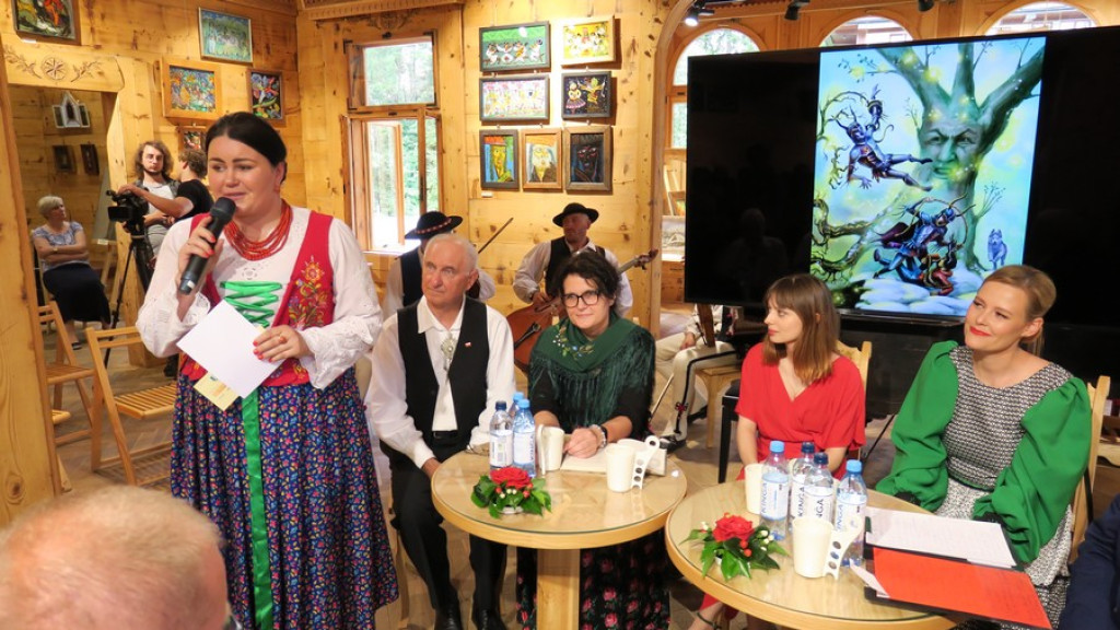 Dzielna Franka w Czerwonym Dworze