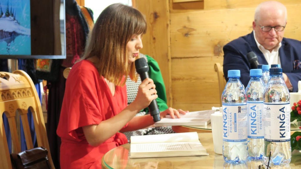 Dzielna Franka w Czerwonym Dworze