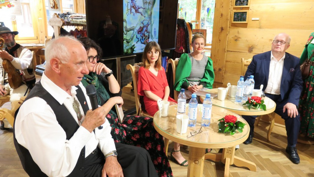 Dzielna Franka w Czerwonym Dworze