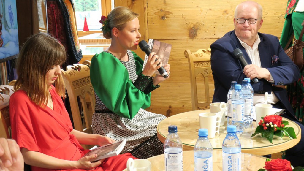 Dzielna Franka w Czerwonym Dworze